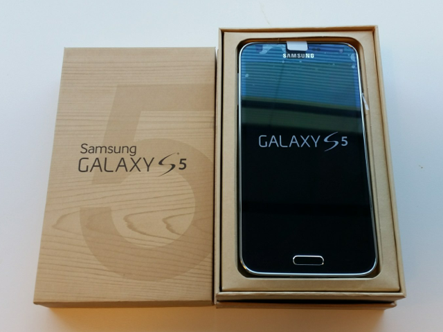 Đau lòng tiễn Galaxy S5 16GB siêu cấp - hàng Viễn Thông A - đã bóc tem- 99,999%