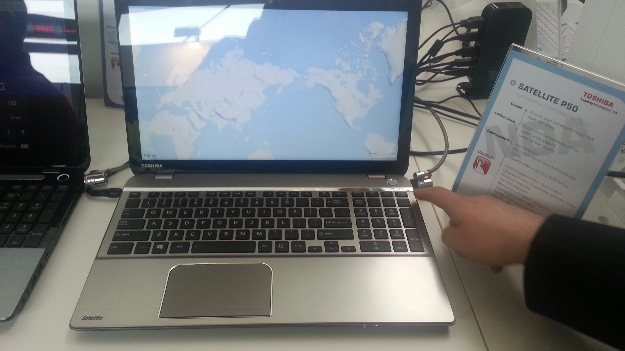 laptop toshiba mới