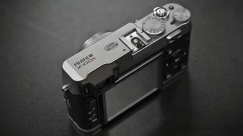 Fujifilm X100S được trang bị bộ cảm biến APS-C CMOS thế hệ mới Fujifilm X100S được trang bị bộ cảm biến APS-C CMOS thế hệ mới