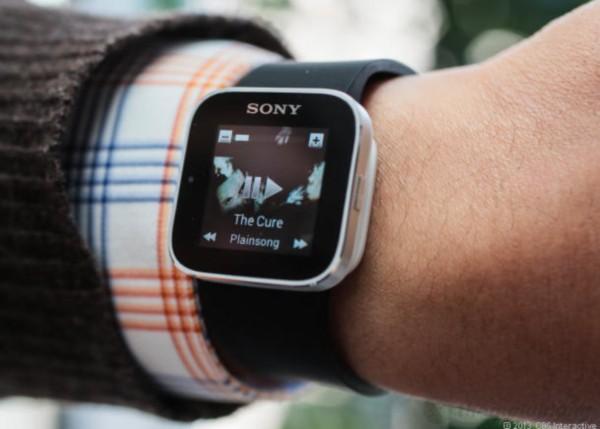 Sony SmartWatch tương thích với nhiều trình nghe nhạc trên smartphone