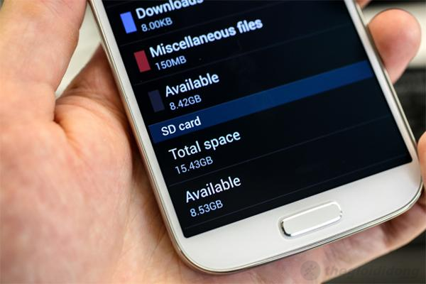 Bộ nhớ hệ thống của Galaxy S4 chiếm hơn một nửa dụng lượng Bộ nhớ hệ thống của Galaxy S4 chiếm hơn một nửa dụng lượng