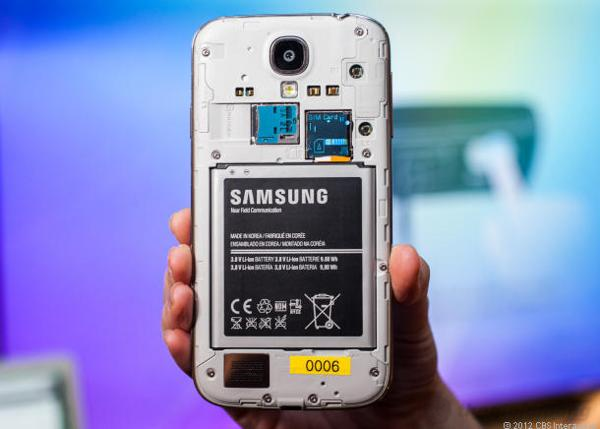Galaxy S4 sử dụng pin Li-Ion 2600 mAh Galaxy S4 sử dụng pin Li-Ion 2600 mAh