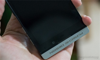 BlackBerry Z10 xuất hiện sang trọng với phong cách siêu xe