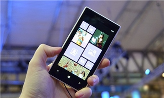 Lumia 720 giảm giá mạnh hơn nửa triệu đồng