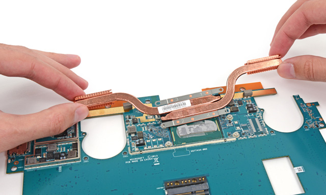 Ống đồng tản nhiệt, không khác gì các mẫu laptop chúng ta thường sử dụng