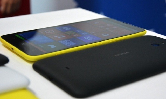 Lumia-1320-5