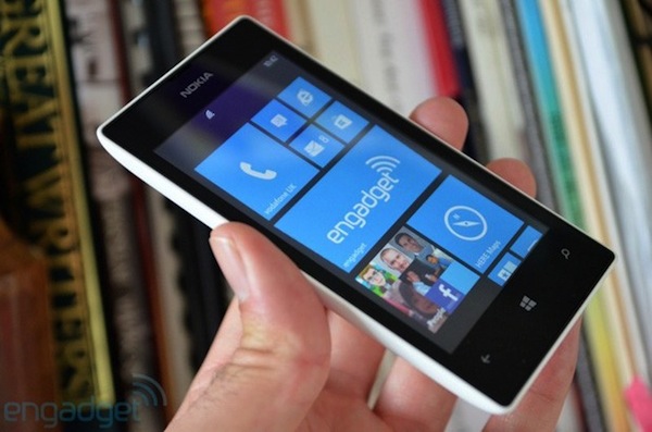 Lumia 520 chạy Windows Phone 8 khá ổn định