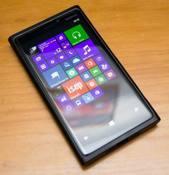 Lumia 920 với giao diện Live Tiles mới