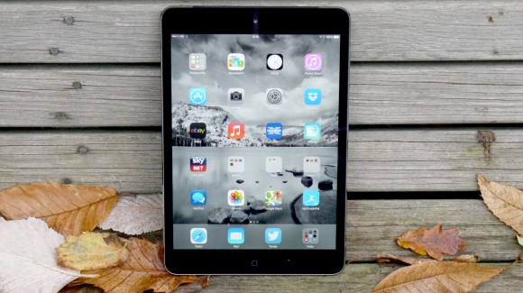 iPad Mini Retina có kích cỡ 200 x 134,7 x 7,5 mm và nặng 331 gram