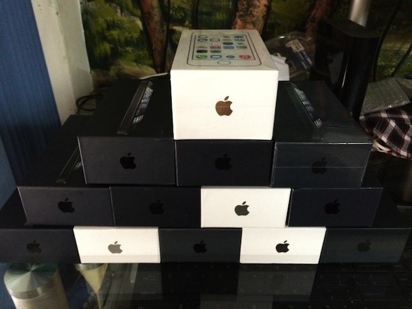 Điện thoại hàng gian vẫn được tiêu thụ khá dễ dàng