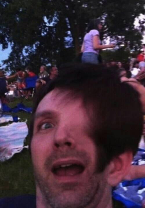 Đi vội quá nên quên mang theo con mắt còn lại