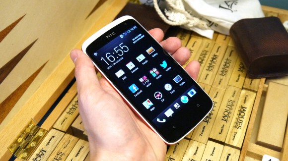 HTC-Desire-500-review-201312420170.JPG