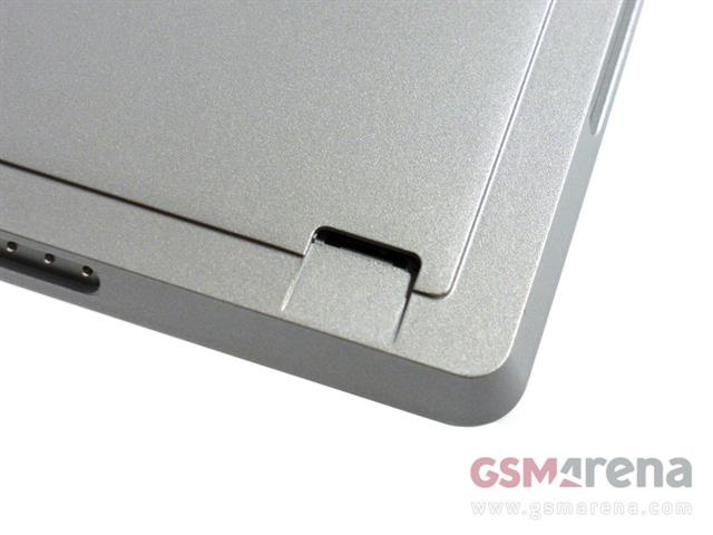 Surface-2-MicroSD-2013125154929.jpg