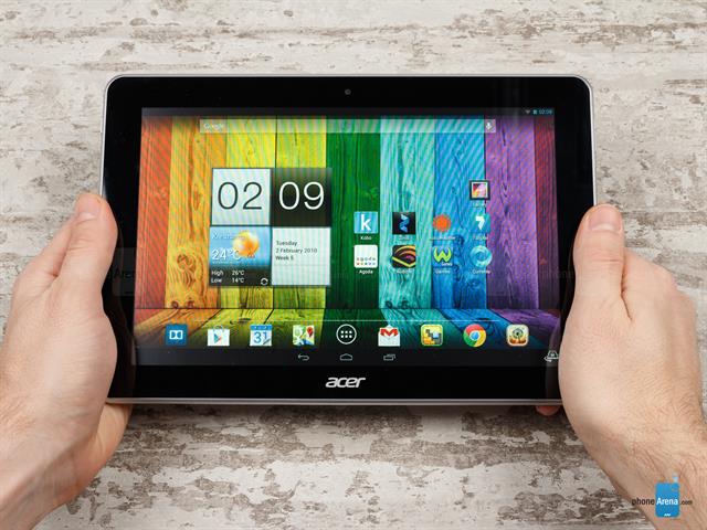 Acer Iconia A3 tương đối nặng, nhưng lại mạnh mẽ và chắc chắn