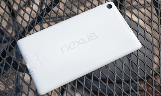 Живые фото Nexus 7 2013 в белом цвете.