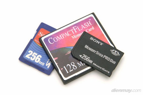 camera-memory-cards-4