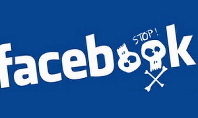 Đừng quá mải mê vào Facebook và thiết bị di động