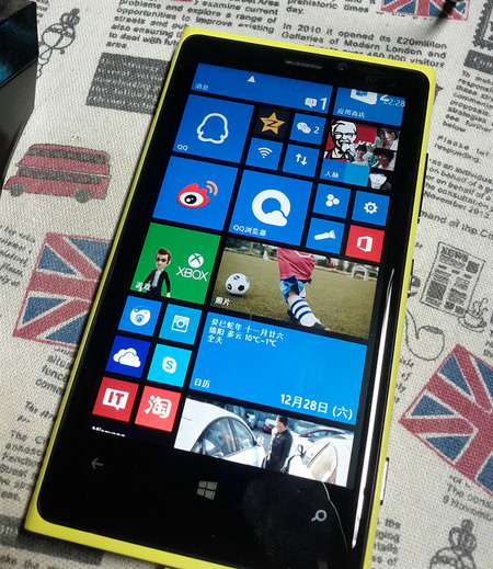 Jailbreak thành công giúp Lumia 920 có 3 cột Live Tiles