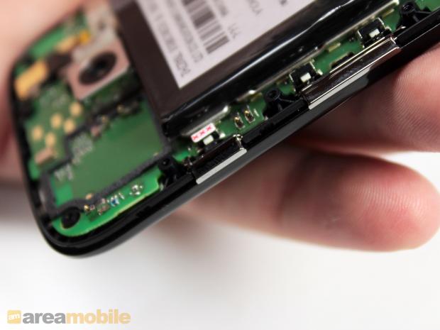 Các nút bấm bên cạnh phải