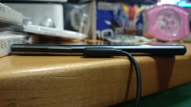 Hình ảnh Xperia Z1 bị biến dạng