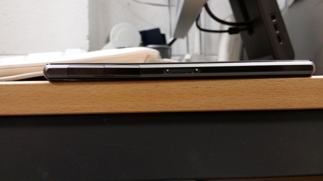 Hình ảnh Xperia Z1 bị biến dạng