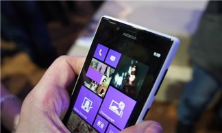 Bất ngờ xuất hiện Lumia Black cho Lumia 720 tại Việt Nam