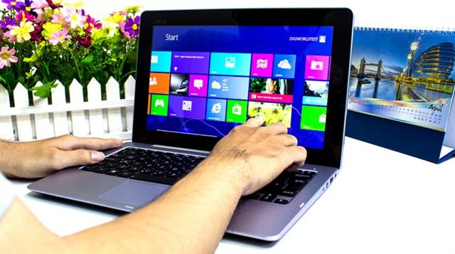 Asus Transformer Book Trio đóng gói cùng hai bộ xử lý Intel