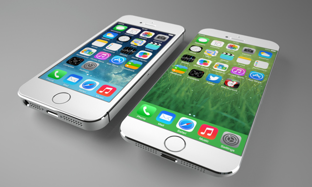 Khoe dáng bên cạnh đàn anh iPhone 5S