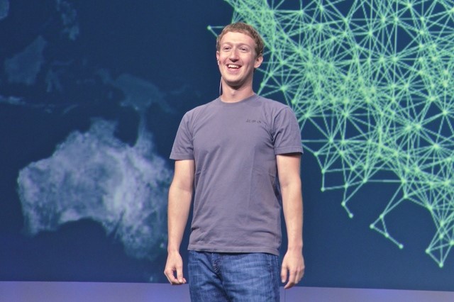 Vì sao Facebook cần WhatsApp? mark zuckerberg