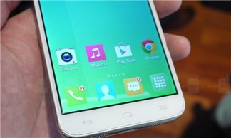 Alcatel tung hai