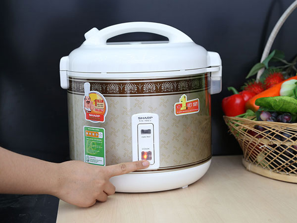 Bật nhẹ công tác nấu “COOK”