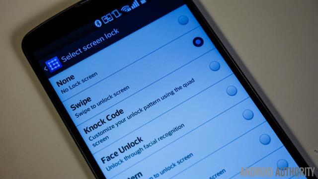 Vào tùy chọn Screen Lock kích hoạt tính năng Knock Code