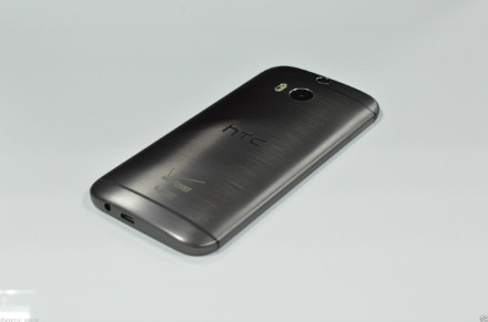 HTC One 2