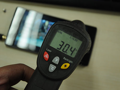 Thân nhiệt của máy sau khi xem video xong