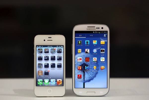 Apple và Samsung thu nhiều lợi nhất