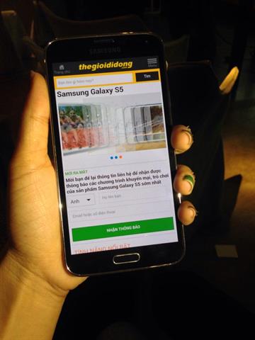 Máy có thiết kế tương đồng với tiền bối Galaxy S4