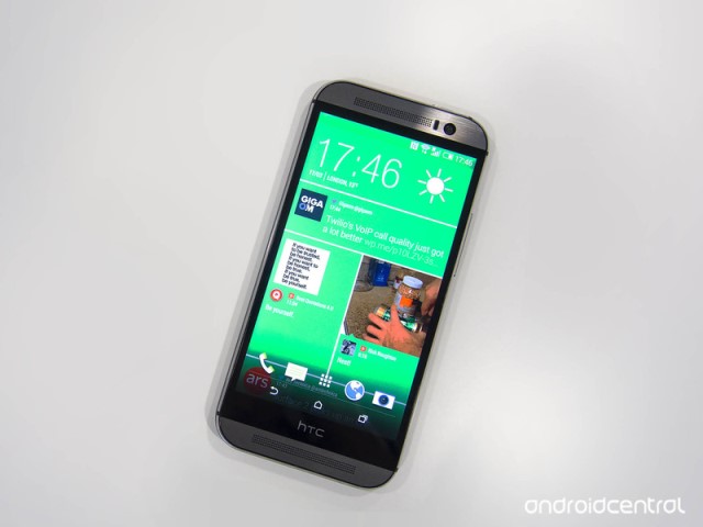 HTC One M8 BlinkFeed