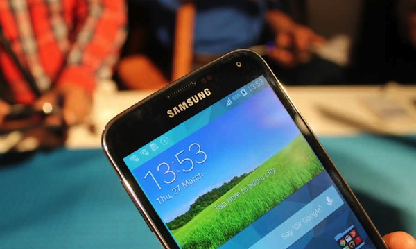 Màn hình Samsung Galaxy S5 rất tốt