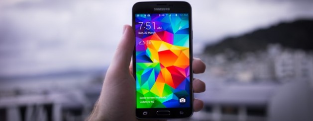 Màn hình super AMOLED tươi sáng của Galaxy S5