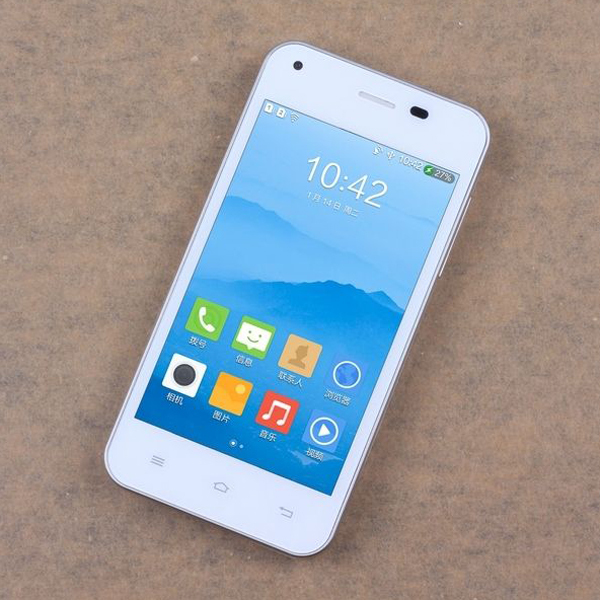 Máy chạy trên hệ điều hành Android 4.2.2 Jelly Bean...
