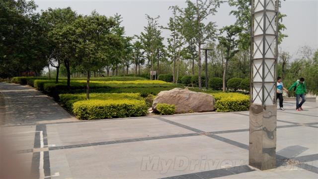 Ảnh chụp từ Xiaomi RedMi Note trong môi trường đủ sáng