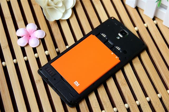 Máy dùng thỏi pin 3100 mAh