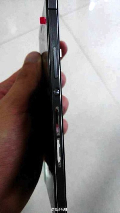 Thân hình khá mỏng