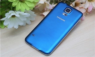 Galaxy S5 đọ sức với súng bắn tỉa hạng nặng