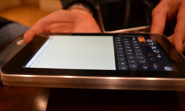 Sắp có bàn phím nổi trên màn hình cảm ứng