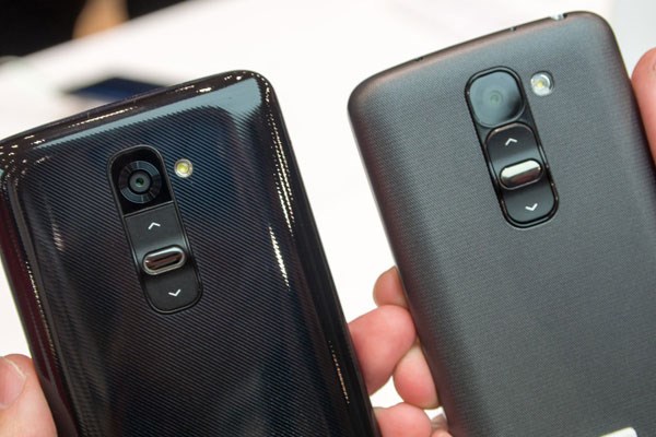 Kiểu dáng tương tự người đàn anh