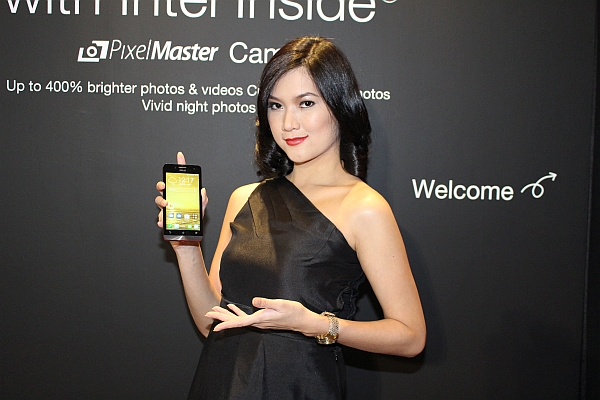 Bộ 3 Asus Zenfone chính hãng lại trễ hẹn với người dùng Việt