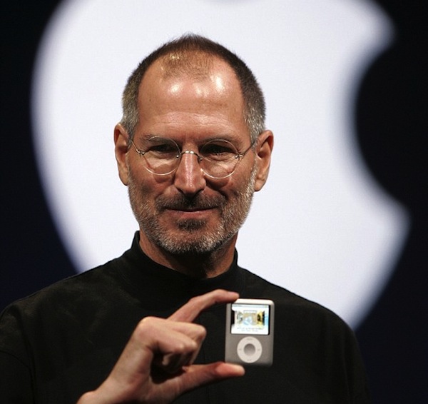 Steve Jobs muốn có thánh chiến