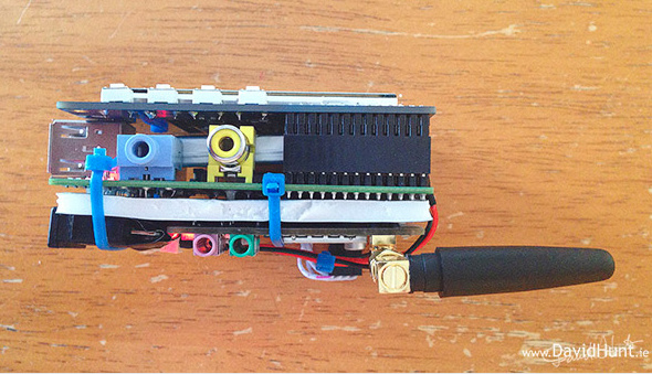 Độc đáo với chiếc điện thoại tự chế từ Raspberry Pi