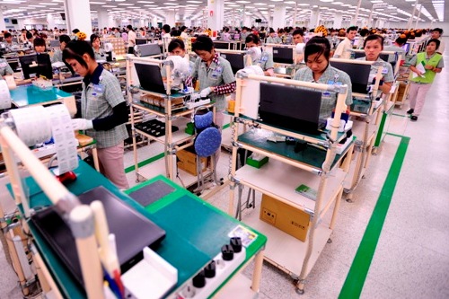 Tính đến tháng 6/2013 có 38.014 công nhân đang làm việc tại nhà máy
